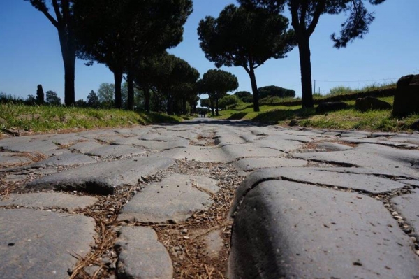 L'Appia ritrovata. In cammino con Paolo Rumiz e compagni