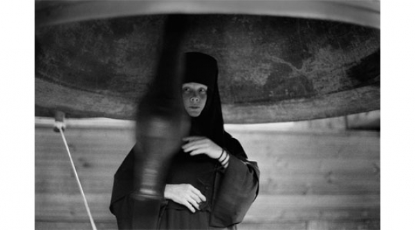 Di vari credi. Il mondo monastico femminile nelle fotografie di Sebastiana Papa