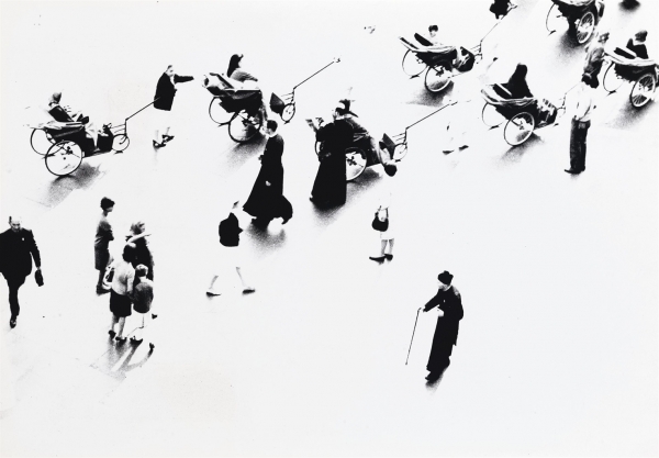 Mario Giacomelli. La figura nera aspetta il bianco
