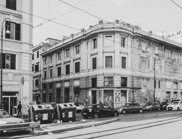 Oggetti nello spazio
